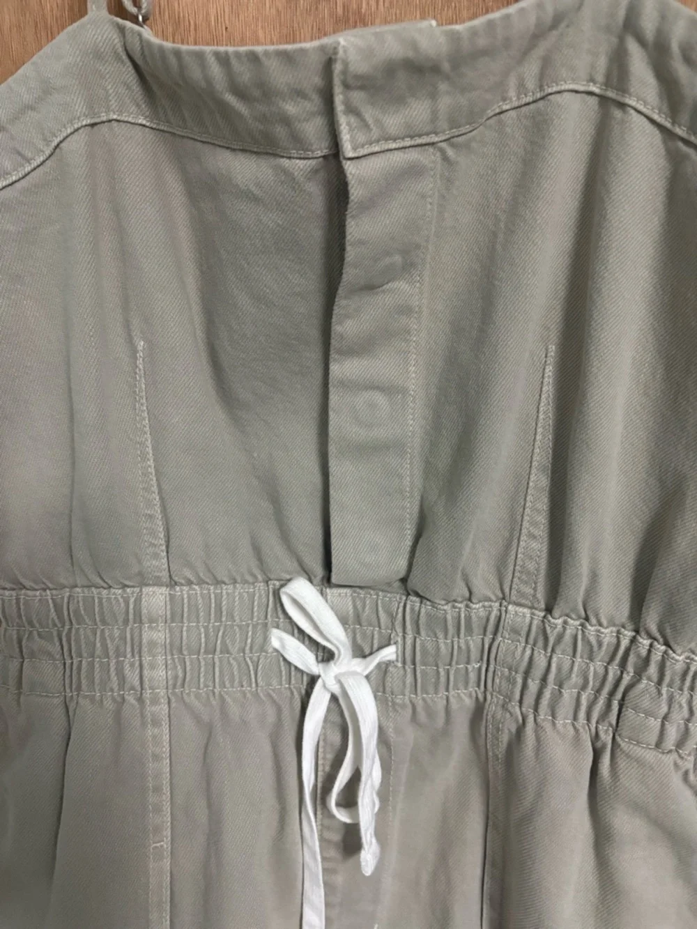 Universal Thread Beige Utility Romper with Drawstring- New without tags - Picture 5 of 6